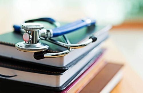 مصاحبه استخدامی وزارت بهداشت