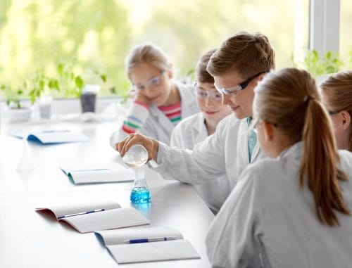 منابع ازمون استخدامی دبیری شیمی